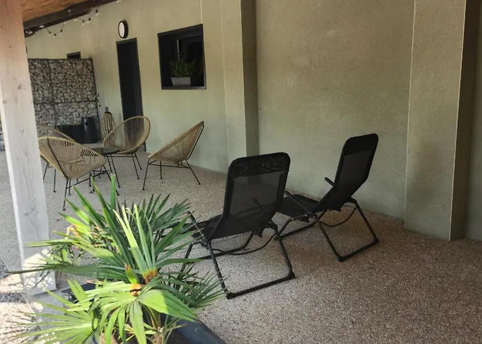 Hébergement de vacances Avec  La Tropicale